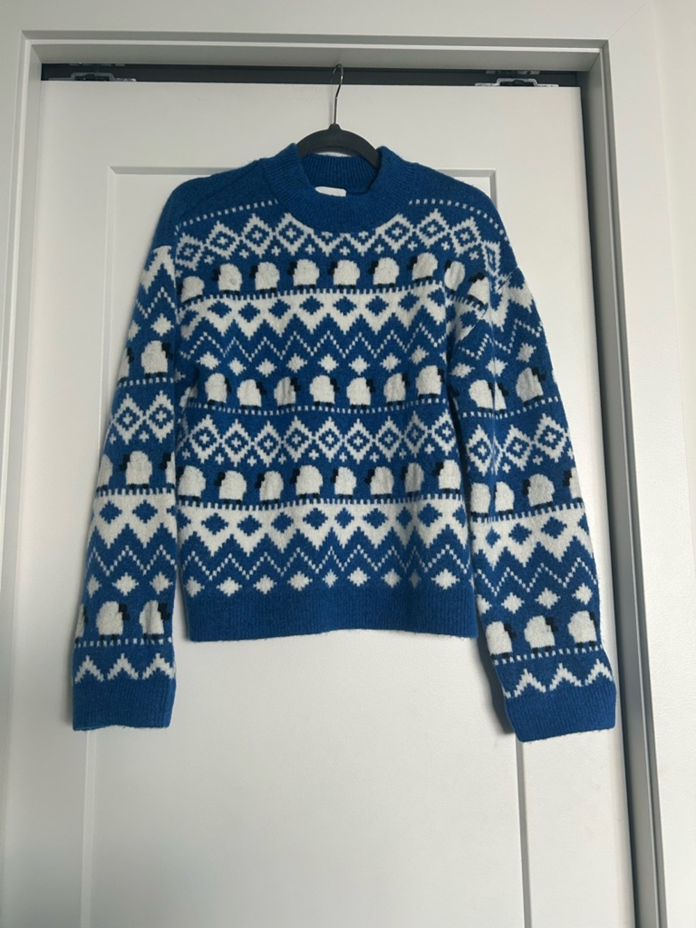 Blue & White Patterned Crewneck Sweater
